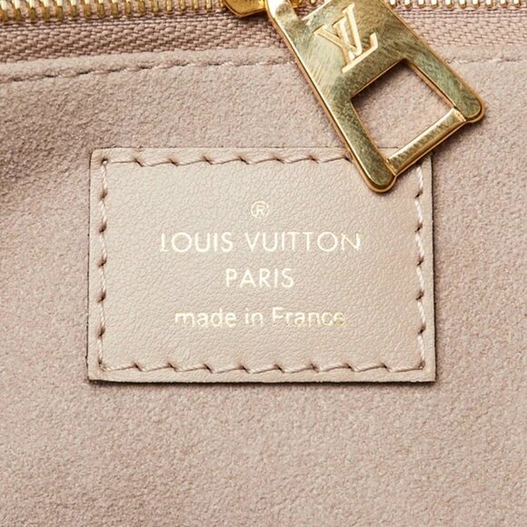 Louis Vuitton Turtledove Monogram Empreinte Leather Onthego MM Bag - Picture 7 of 10